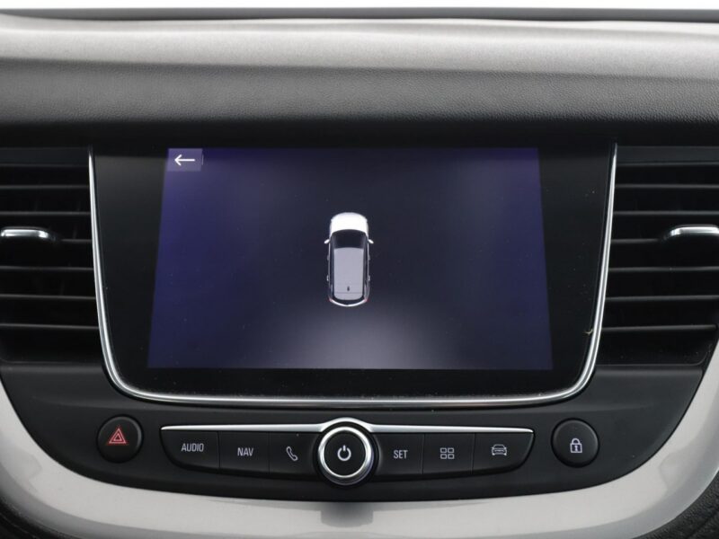 Opel Grandland X Lounge automat panorama grzane fotele+kier. PDC navi półskóra tempomat