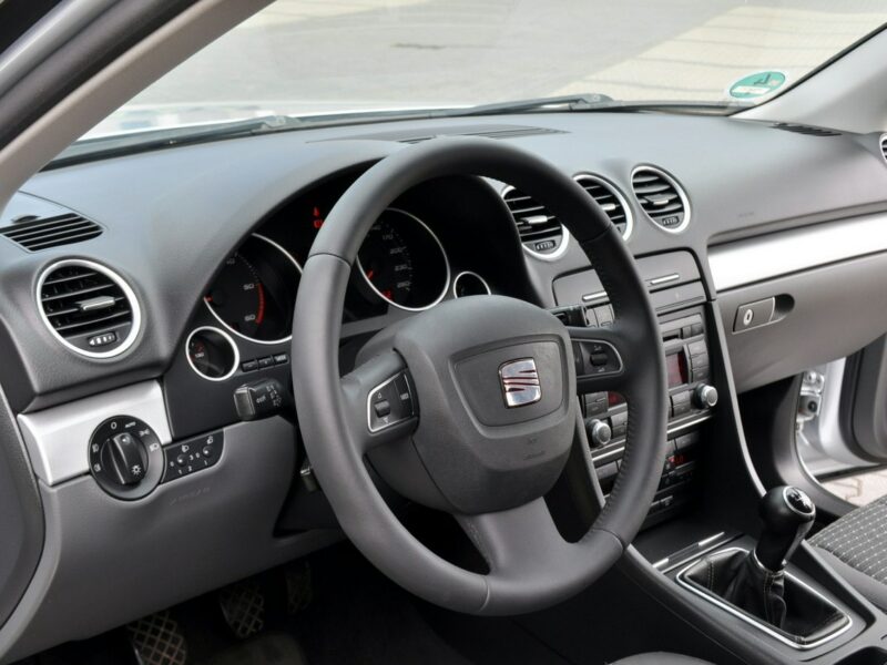 Seat Exeo 2.0TDI(143KM)*CR*Klimatronik*Reling*I Właściciel*Parktronik*Alu17"ASO I (2008-)