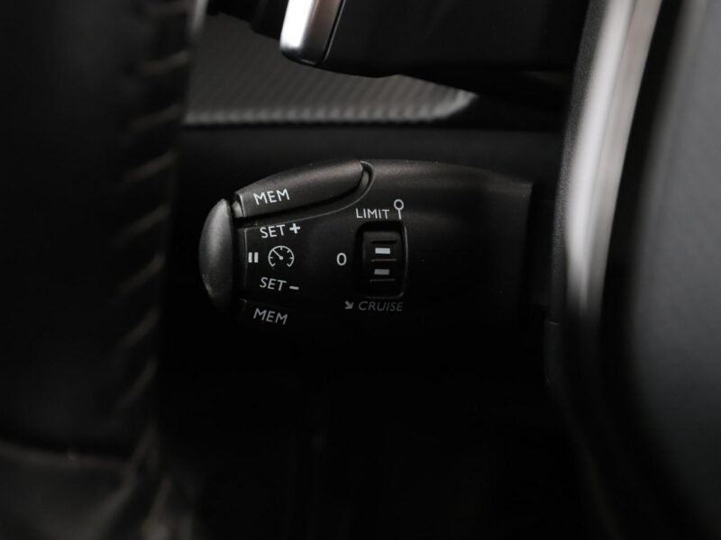 Peugeot 208 Allure automat navi PDC head-up klima-auto tempomat Bluetooth LED półs II (2019 -)