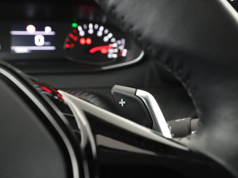 Peugeot 208 Allure automat navi PDC head-up klima-auto tempomat Bluetooth LED półs II (2019 -)
