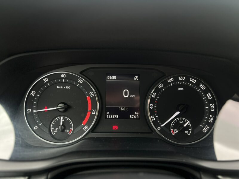 Škoda Octavia Salon Polska Poleasingowy I właściciel Serwis ASO VAT 23% Bezwypadkowy IV (2020-)