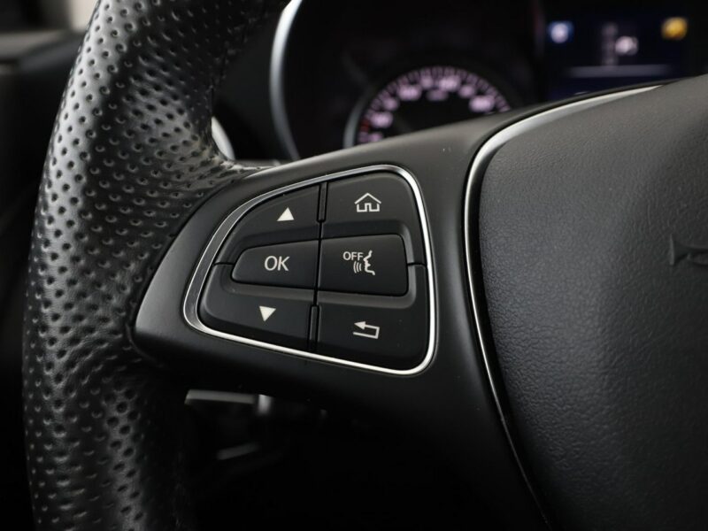 Mercedes C 180 automat full LED navi el. sterowane i grzane fotele klima auto W205 (2014-2021)