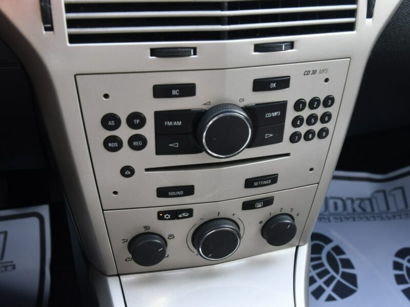 Opel Astra 1,6Benz Klimatronic-Sprawny.Tempomat.EL.szyby.Centralka,Hak.OKAZJA H (2004-2014)