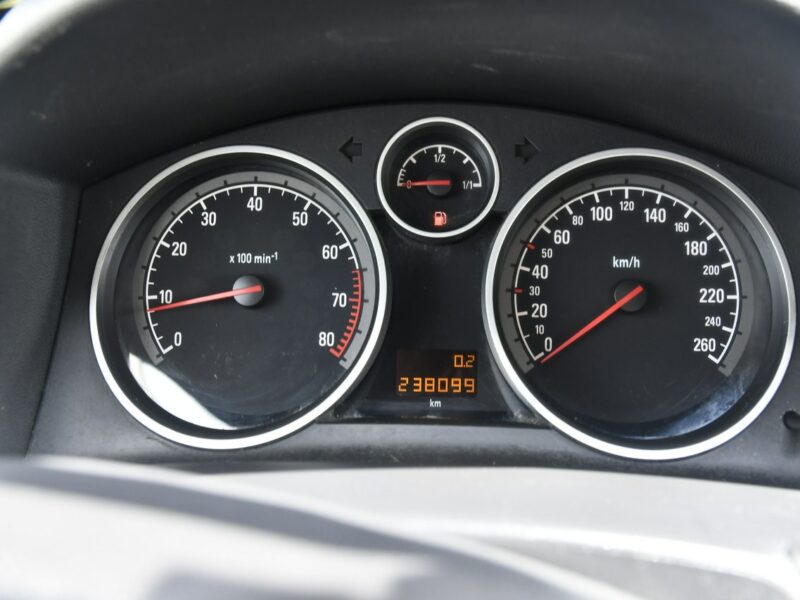 Opel Astra 1,6Benz Klimatronic-Sprawny.Tempomat.EL.szyby.Centralka,Hak.OKAZJA H (2004-2014)