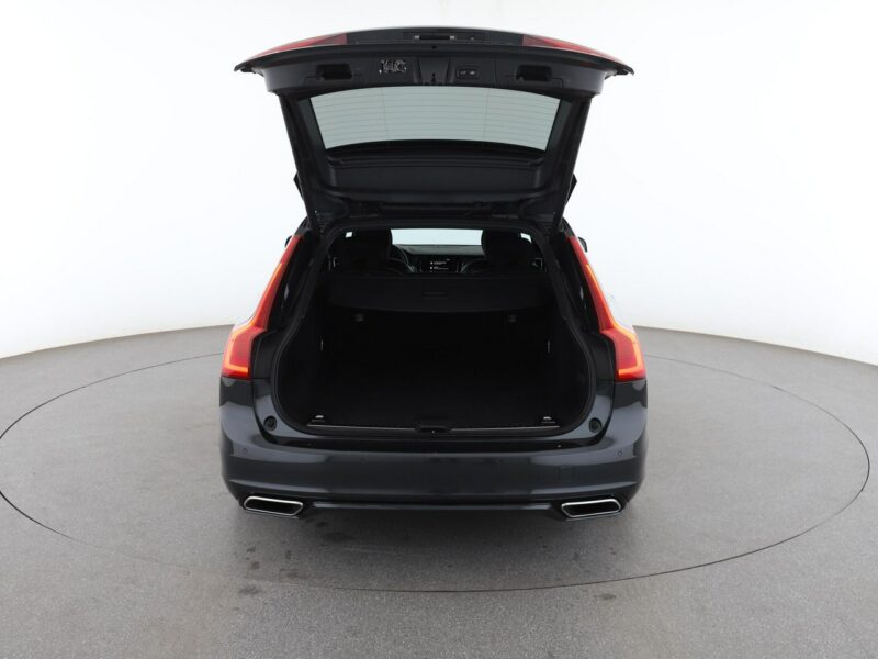 Volvo V90 GRATIS! Pakiet Serwisowy o wartości 600 zł!