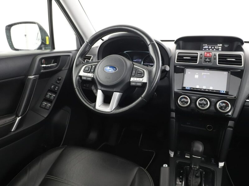 Subaru Forester automat skóra panorama 4x4 navi kamera grzane fotele ACC IV (2013-)
