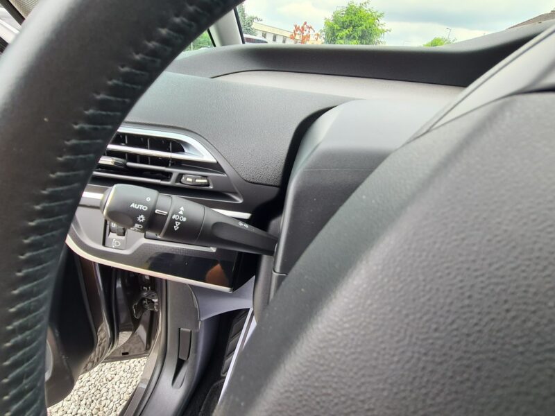 Citroen C4 SpaceTourer Navi Kamera 2xPDC Klimatronik Radar Asystent Pasa Sensory Tempomat Alu