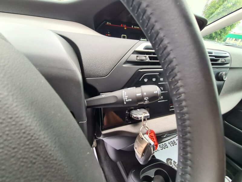 Citroen C4 SpaceTourer Navi Kamera 2xPDC Klimatronik Radar Asystent Pasa Sensory Tempomat Alu