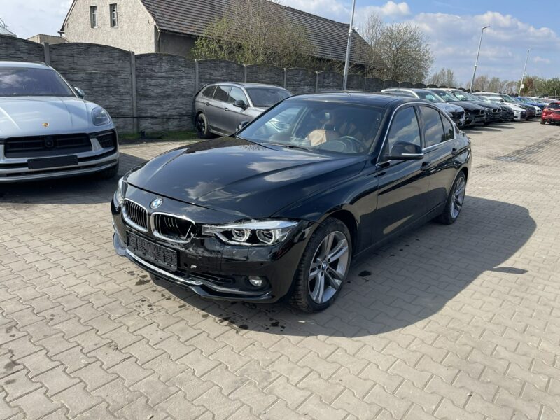 BMW 330 Sport Automat Skóra Podgrzewanie Pamieć ustaw. 245KM F30 (2012-)