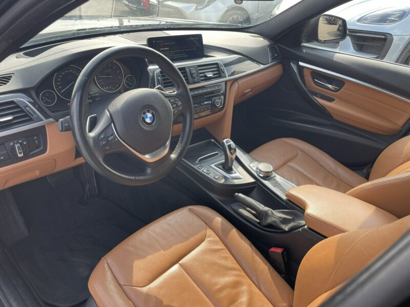 BMW 330 Sport Automat Skóra Podgrzewanie Pamieć ustaw. 245KM F30 (2012-)