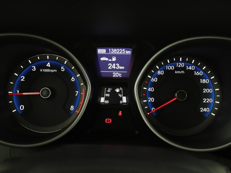 Hyundai i30 navi klimatyzacja multifunkcja kamera i czujniki parkowania III (2017-)