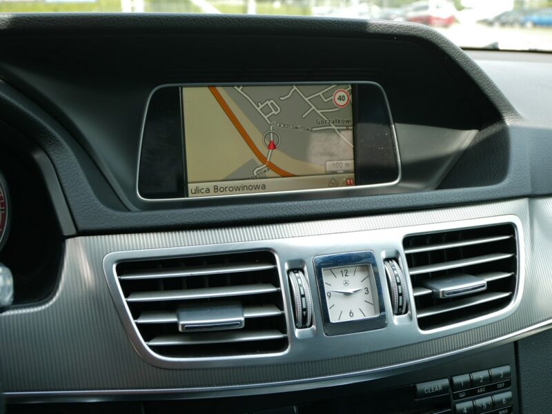 Mercedes E 300 2.15D BTec Hybrid 231KM [Eu5] Sedan -Automat -Skóra -Navi -Full LED W212 (2009-)