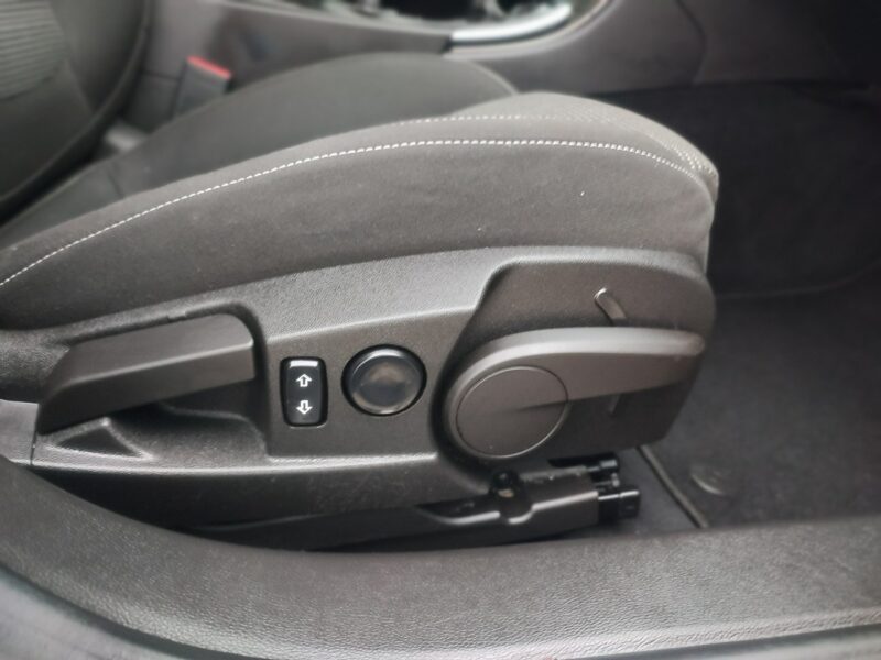 Opel Insignia serwis bogata opcja zadbana Gwarancja A (2008-2017)