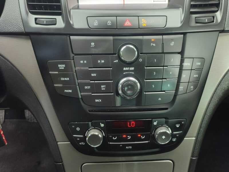 Opel Insignia serwis bogata opcja zadbana Gwarancja A (2008-2017)