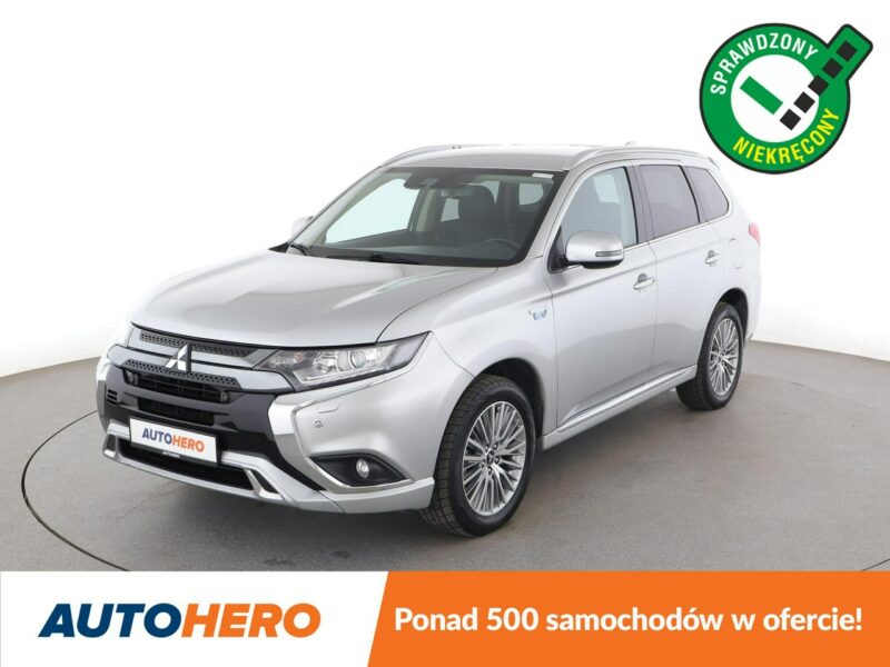 Mitsubishi Outlander PHEV Automat Klimatyzacja Podgrzewane fotele Kamera cofania Bluetooth III (2012-)