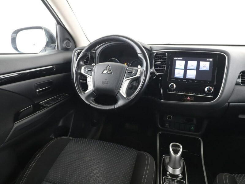 Mitsubishi Outlander PHEV Automat Klimatyzacja Podgrzewane fotele Kamera cofania Bluetooth III (2012-)