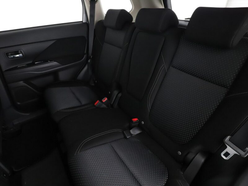 Mitsubishi Outlander PHEV Automat Klimatyzacja Podgrzewane fotele Kamera cofania Bluetooth III (2012-)