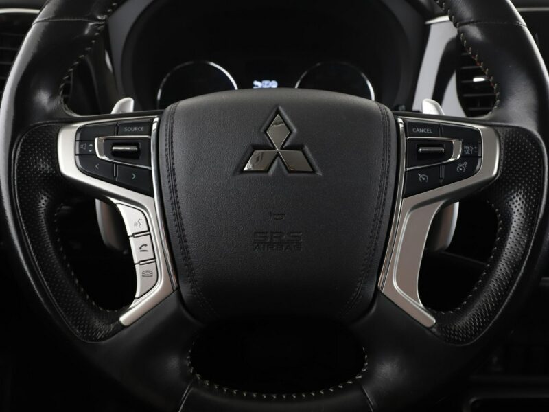 Mitsubishi Outlander PHEV Automat Klimatyzacja Podgrzewane fotele Kamera cofania Bluetooth III (2012-)