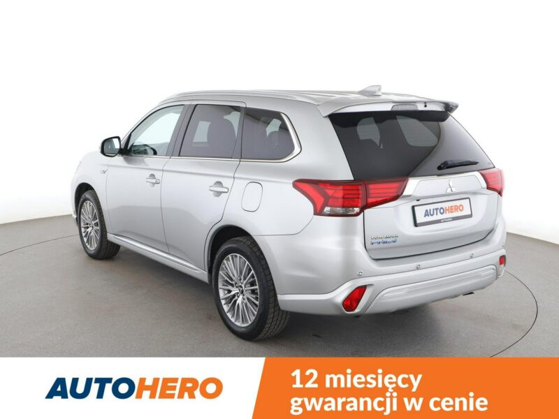 Mitsubishi Outlander PHEV Automat Klimatyzacja Podgrzewane fotele Kamera cofania Bluetooth III (2012-)