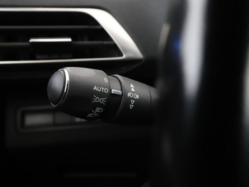 Peugeot 3008 180KM Automat Panorama Navi Klimatyzacja Bluetooth II (2016-)