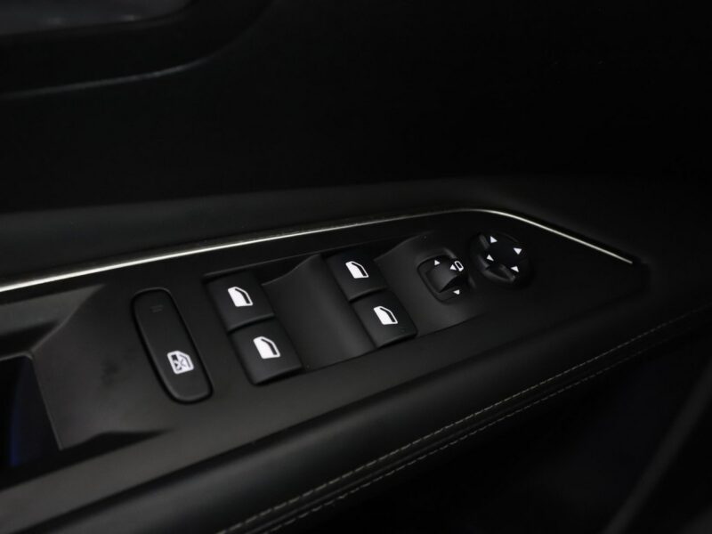 Peugeot 3008 180KM Automat Panorama Navi Klimatyzacja Bluetooth II (2016-)