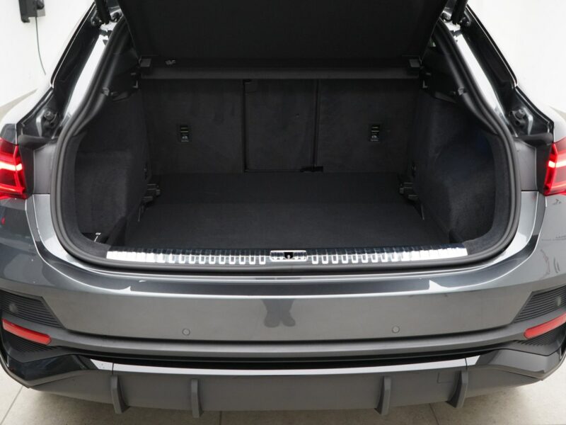 Audi Q3 Sportback 40TFSI Quattro 190KM Sline Kamera360 ACC Sonos MatrixLED