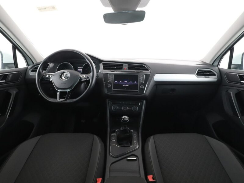 Volkswagen Tiguan GRATIS! Pakiet Serwisowy o wartości 700 zł! II (2016-2024)