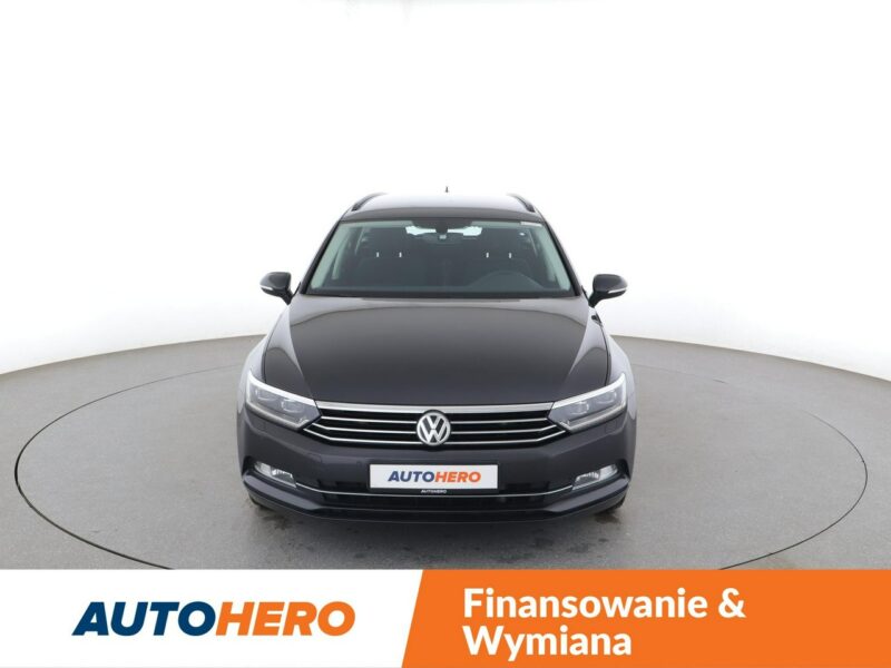Volkswagen Passat FV23% matrix LED navi klima auto czujniki parkowania B8 (2014-2023)