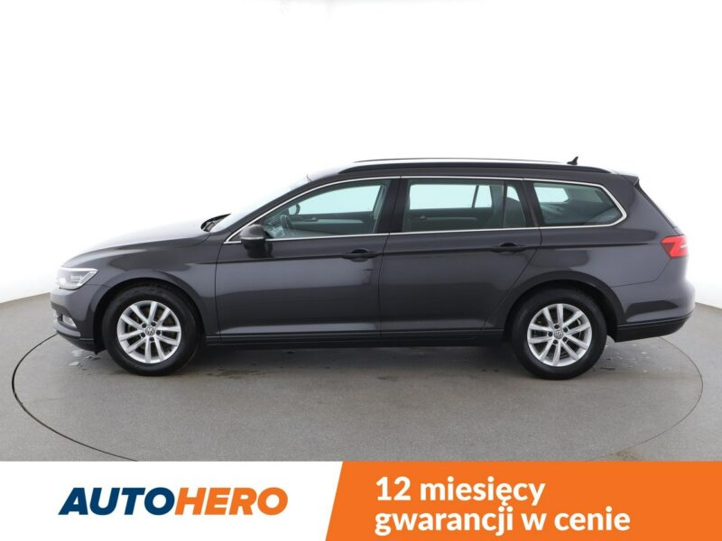 Volkswagen Passat FV23% matrix LED navi klima auto czujniki parkowania B8 (2014-2023)