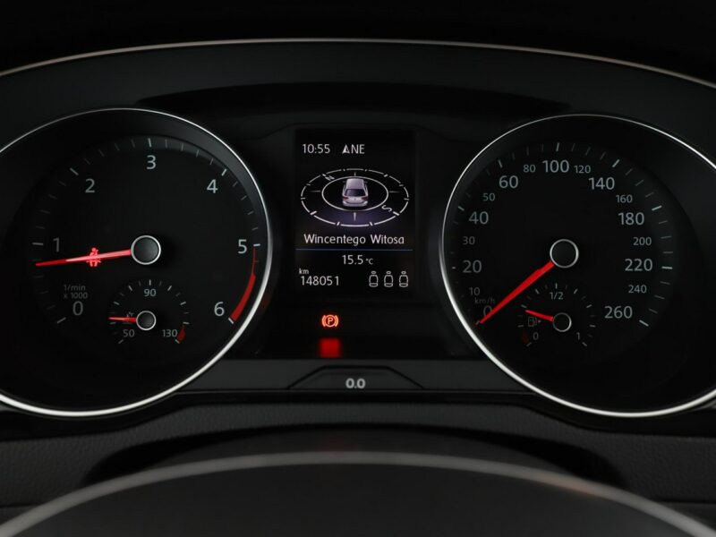 Volkswagen Passat FV23% matrix LED navi klima auto czujniki parkowania B8 (2014-2023)