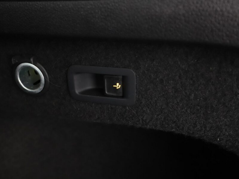 Volkswagen Passat FV23% matrix LED navi klima auto czujniki parkowania B8 (2014-2023)
