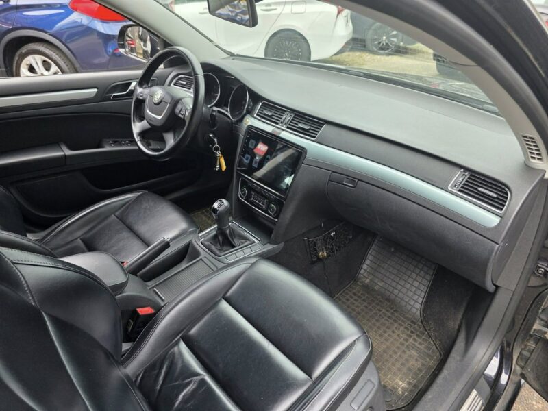 Škoda Superb 1.8 TSI 160 KM, Skóra, Kamera, Bluetooth, Navi, Android-Auto, Klima II (2008-2015)