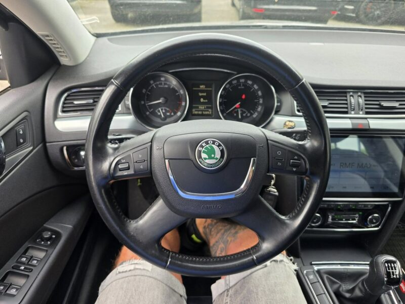 Škoda Superb 1.8 TSI 160 KM, Skóra, Kamera, Bluetooth, Navi, Android-Auto, Klima II (2008-2015)