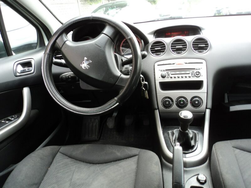 Peugeot 308 sprzedam Peugeota z 2012r T7 (2008-2013)
