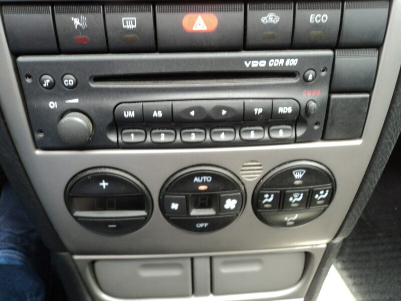 Opel Vectra sprzedam opla Vectre 2.2 CDTI B (1995-2002)