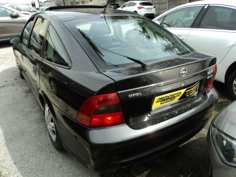 Opel Vectra sprzedam opla Vectre 2.2 CDTI B (1995-2002)