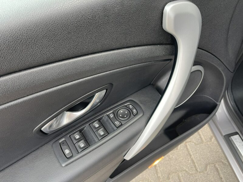 Renault Fluence 2.0 Benzyna Automat