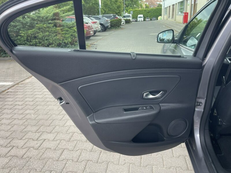 Renault Fluence 2.0 Benzyna Automat