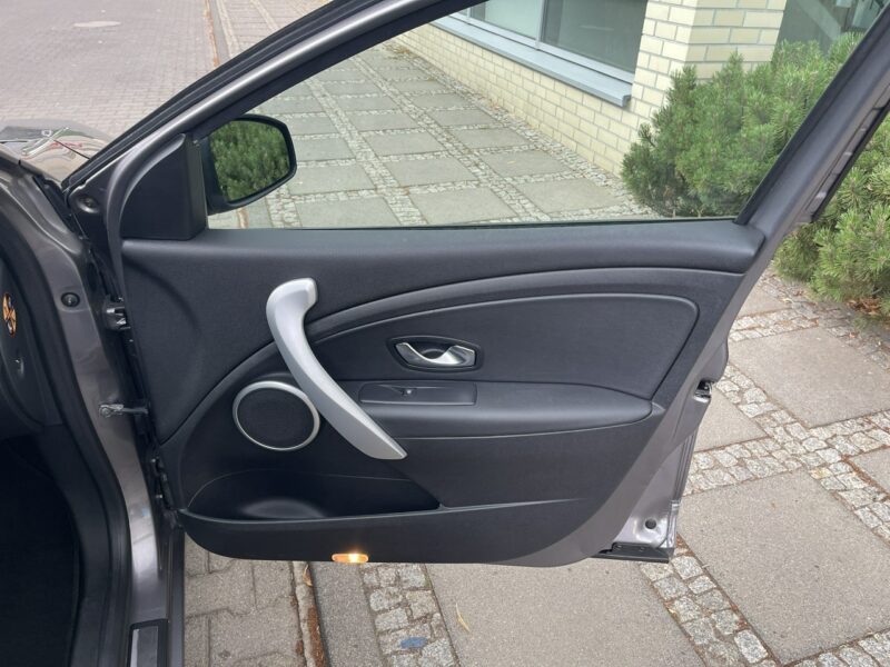 Renault Fluence 2.0 Benzyna Automat