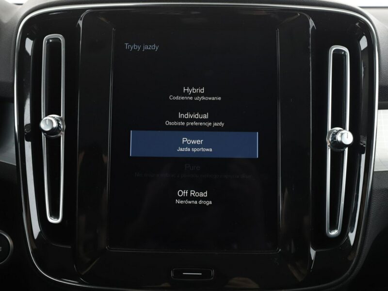 Volvo XC 40 GRATIS! Pakiet Serwisowy o wartości 800 zł!