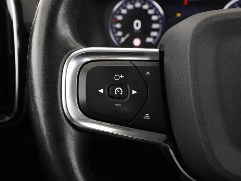 Volvo XC 40 GRATIS! Pakiet Serwisowy o wartości 800 zł!