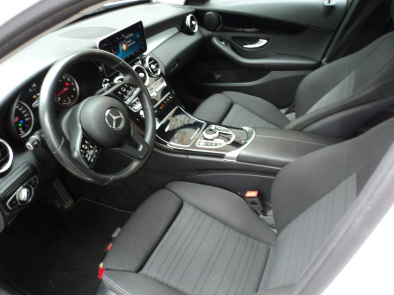 Mercedes C 250 sprzedam MERCEDESA C 250 z2019r po LEASINGU pełna FAKTURA 23 VAT W205 (2014-2021)