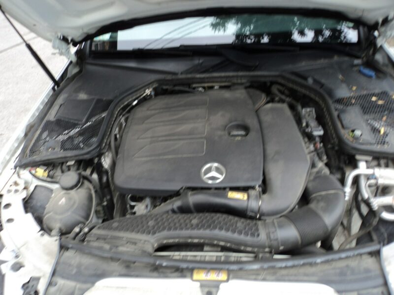 Mercedes C 250 sprzedam MERCEDESA C 250 z2019r po LEASINGU pełna FAKTURA 23 VAT W205 (2014-2021)