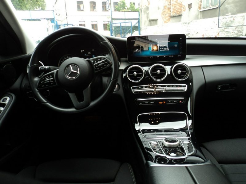 Mercedes C 250 sprzedam MERCEDESA C 250 z2019r po LEASINGU pełna FAKTURA 23 VAT W205 (2014-2021)