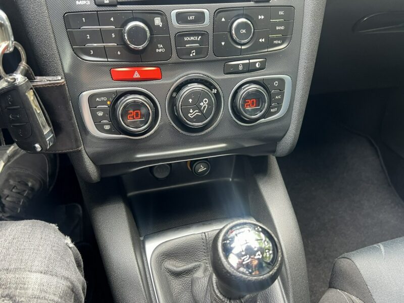 Citroen C4 Citroen C4 Opłacony Benzyna Climatronic TOP II (2010-)