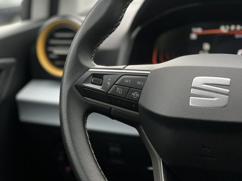 Seat Ibiza Salon Polska Poleasingowy I właściciel Serwis ASO VAT 23% Bezwypadkowy V (2017-)