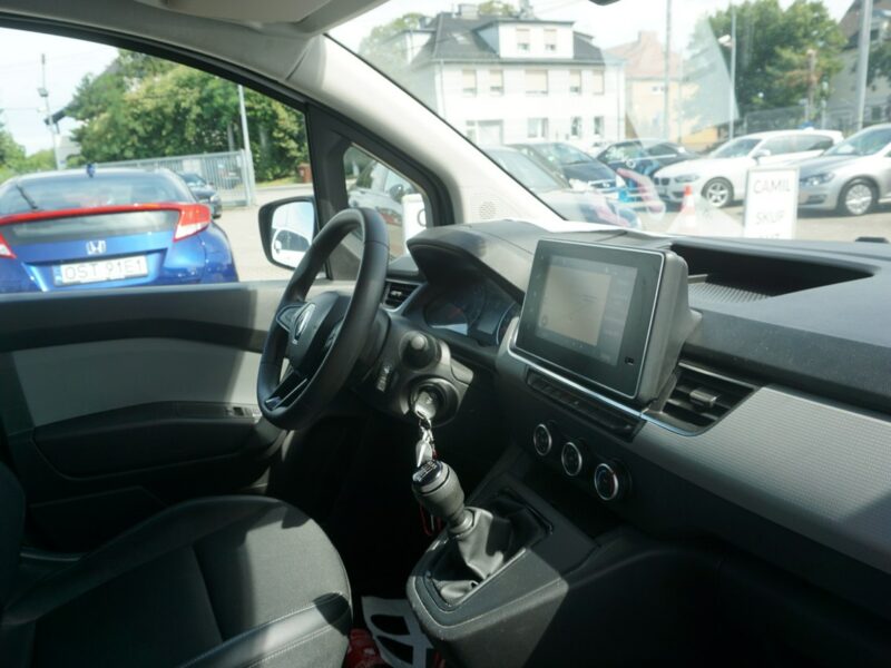 Renault Kangoo zarejestrowany, ubezpieczony III (2021-)