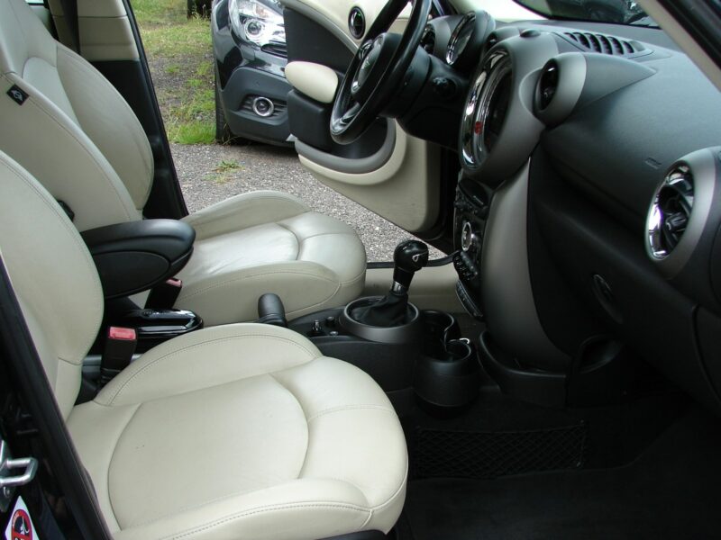 Mini Countryman 2,0 D 112 KM , super stan