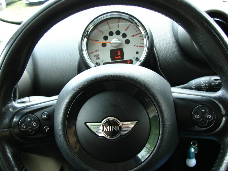 Mini Countryman 2,0 D 112 KM , super stan
