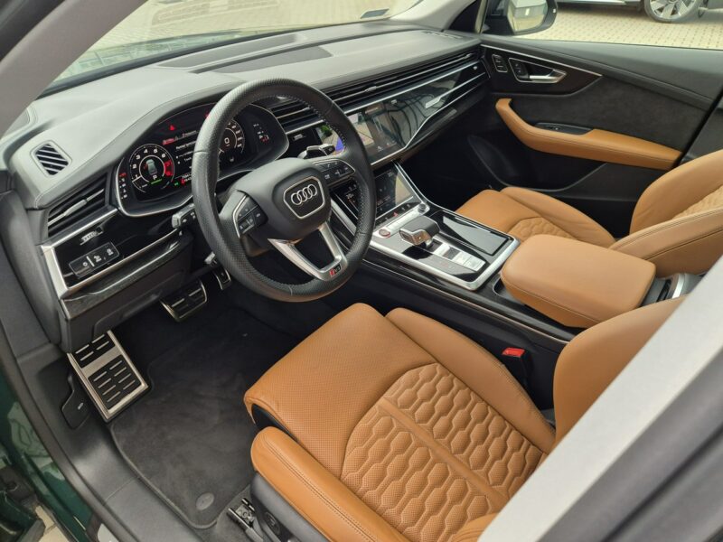 Audi RS Q8 600KM. Lakier Audi Exlusive. Masaże. B&O. ACC. Noktowizor. Hak. FV23%.